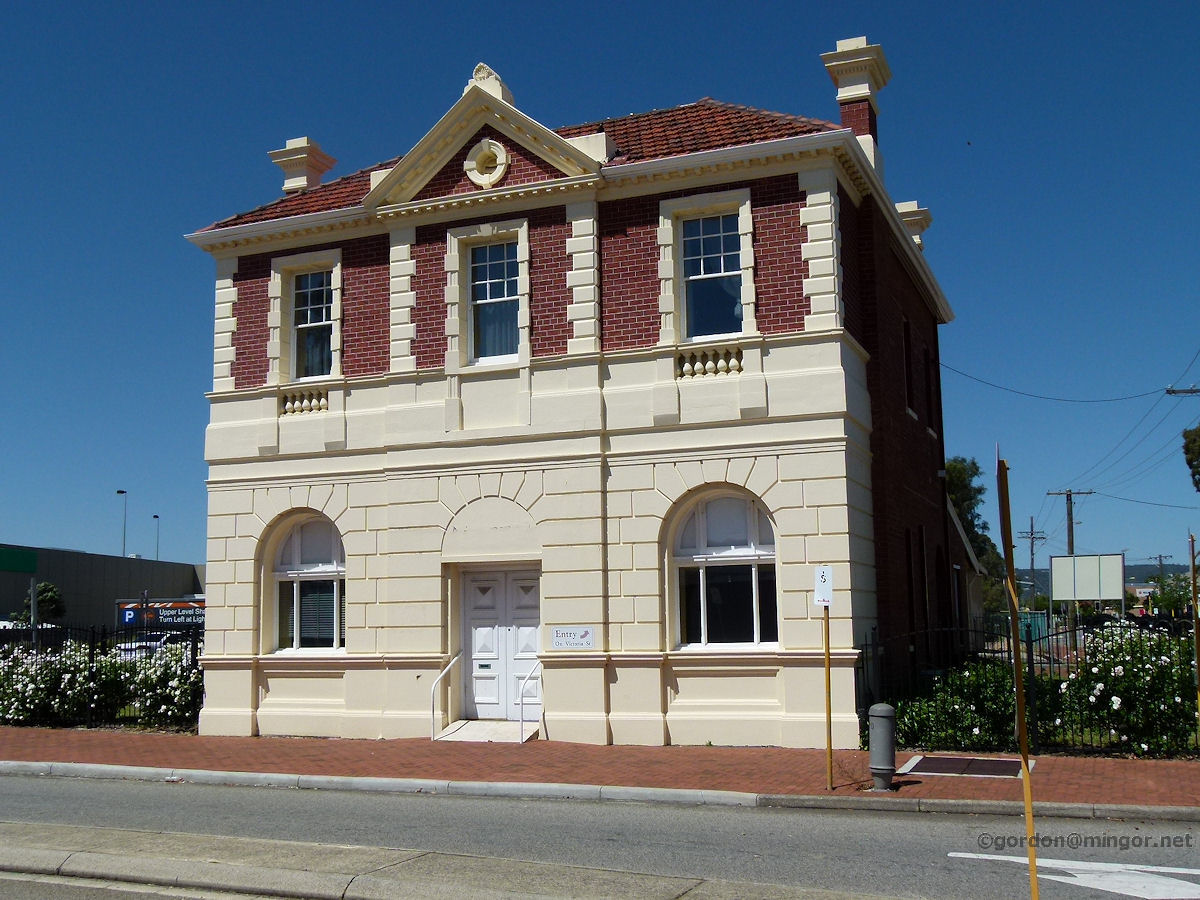 midland-vic-street-building-2010